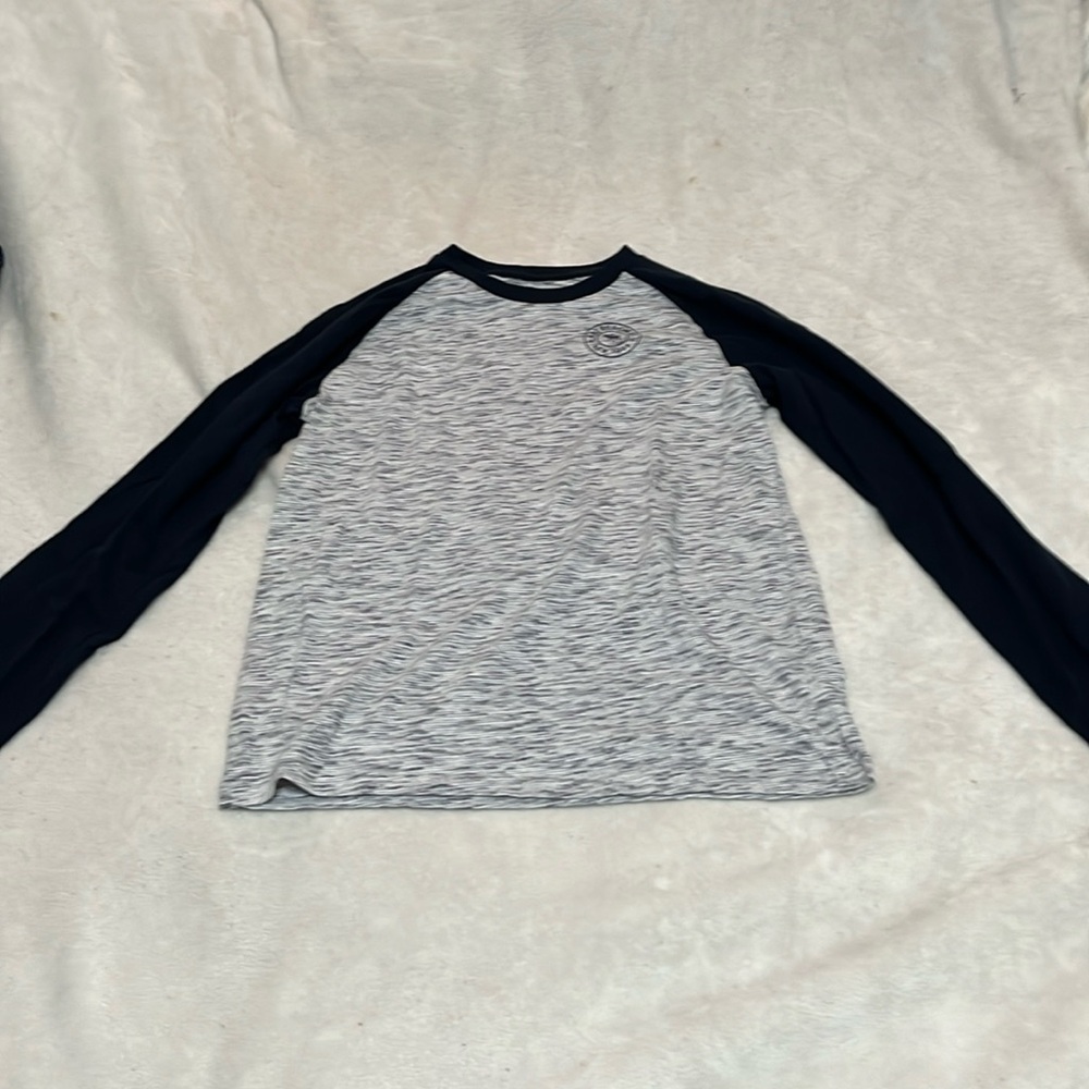 Abercrombie kids long sleeves- Excellent condition
